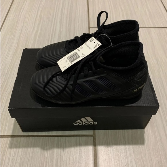 Boys Adidas Soccer Shoes Cleats - Picture 5 of 6